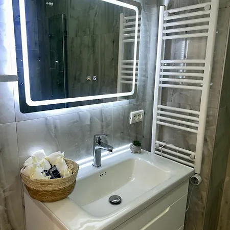 Apartman Escaped In